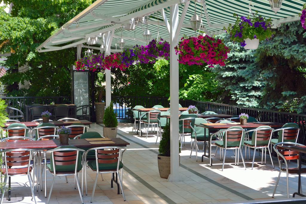 Tiara Hotel 3*